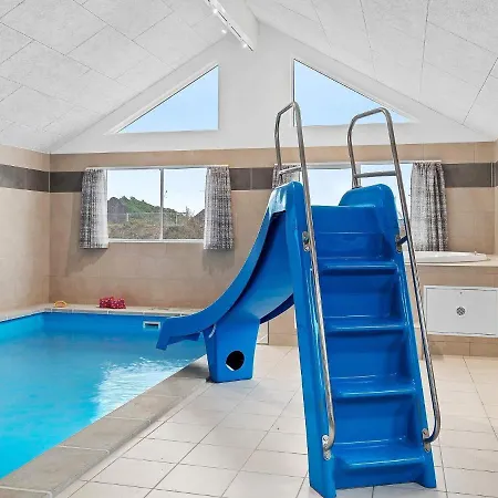 20 Person In Hasselberg 카페룬